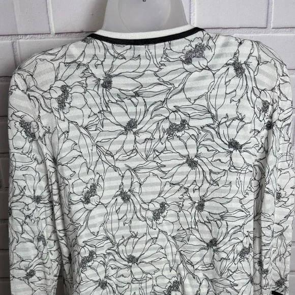 Dana Buchman Black and White 2pcs set floral tank top and Striped Cardigan/MP - Picture 12 of 13